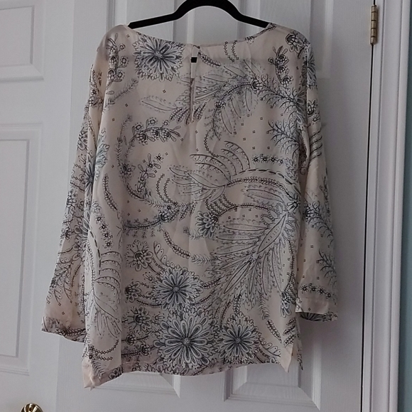 Club Monaco silk blouse - Picture 7 of 8